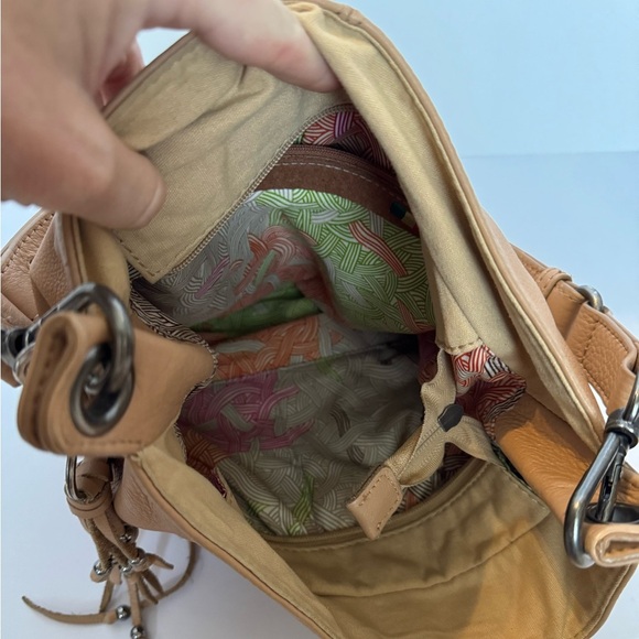 Sak Zinnia Beige Leather Front Stud Studded Pocket Purse - Picture 12 of 13